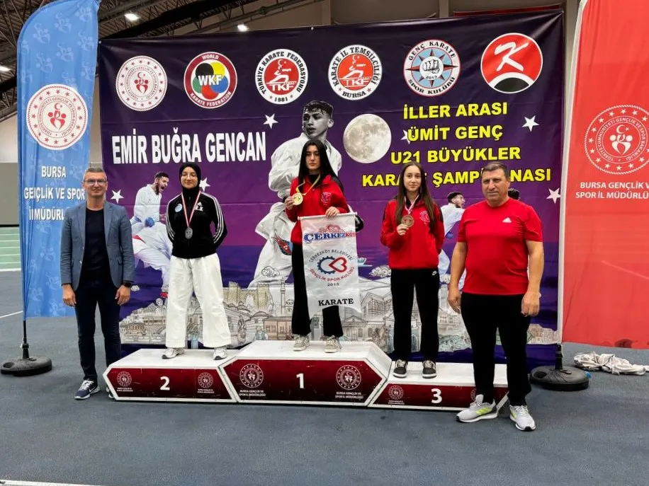 ÇERKEZKÖY BELEDİYESPOR KARATE TAKIMI YİNE GÖĞSÜMÜZÜ KABARTTI