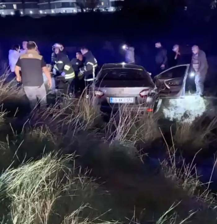 TEKİRDAĞ’DA OTOMOBİL ŞARAMPOLE YUVARLANDI: 1 ÖLÜ, 1 YARALI