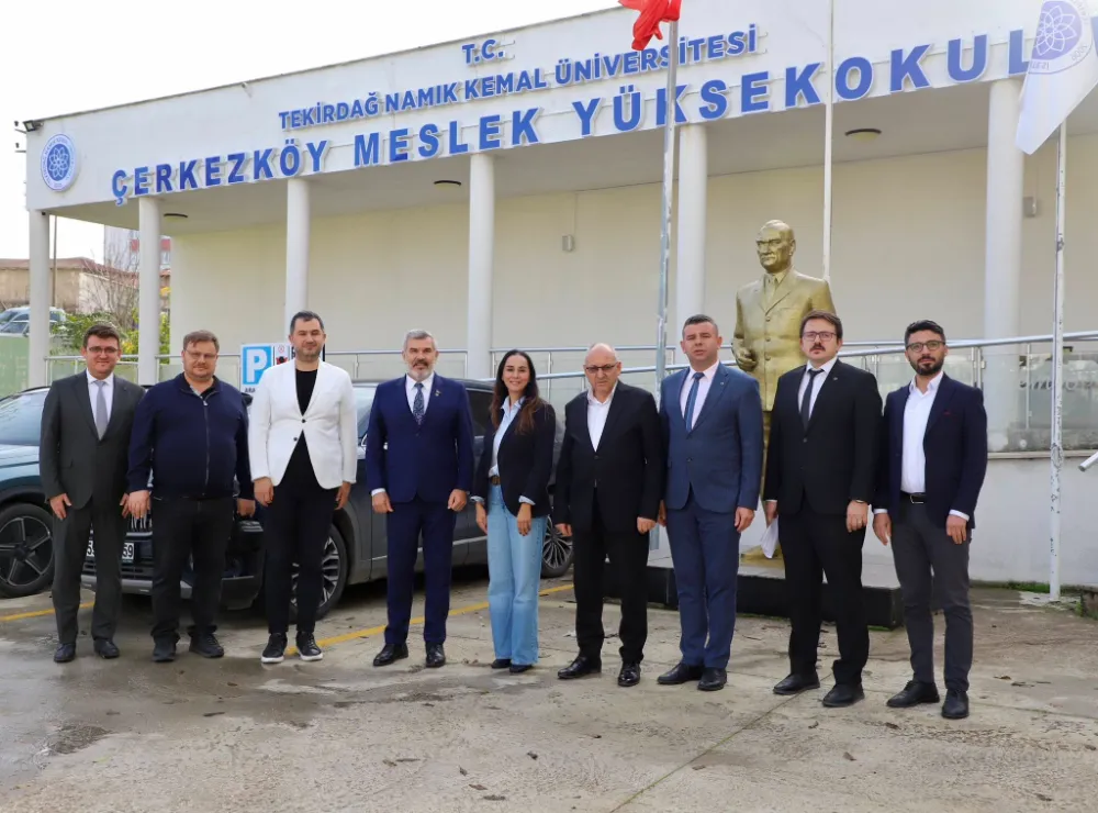 ÇERKEZKÖY MYO’DA ÜNİVERSİTE–SANAYİ İŞBİRLİĞİ TOPLANTISI GERÇEKLEŞTİ