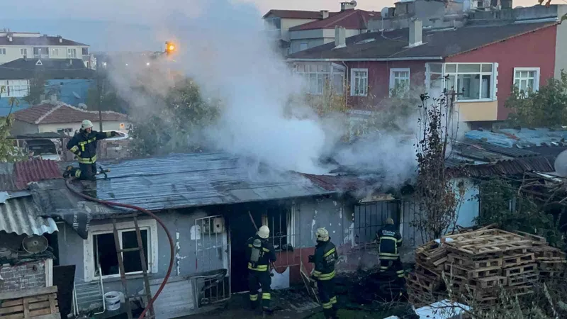SOBAYI YAKIP ALIŞVERİŞE ÇIKTI, GELDİĞİNDE EVİ KÜLE DÖNDÜ