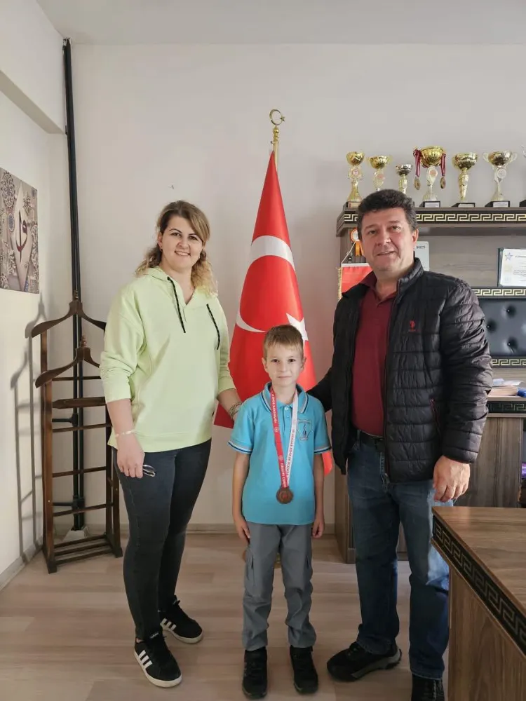 ALP ÇANIM’DAN SATRANÇ TURNUVASINDA BÜYÜK BAŞARI