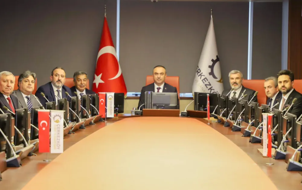 İLAÇ SEKTÖRÜ TOPLANTISI ÇERKEZKÖY’DE GERÇEKLEŞTİRİLDİ