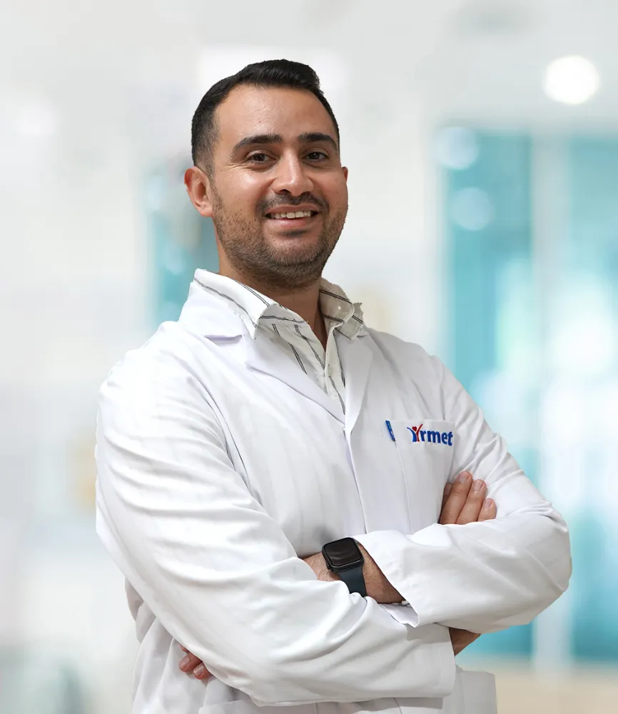 UZM. DR. HÜSEYİN DUHAIR: “OMUZ AĞRISI GÜNLÜK YAŞAMI SESSİZCE KISITLAYAN BİR SORUNDUR”