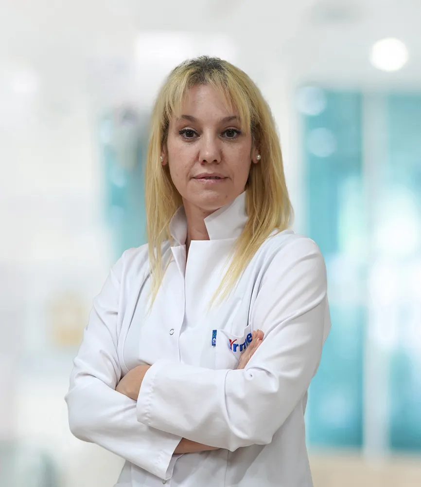 OP. DR. BURCU KAMAN’DAN İRMET HOSPITAL’DA RİNOPLASTİDE DOĞAL VE FONKSİYONEL ÇÖZÜMLER