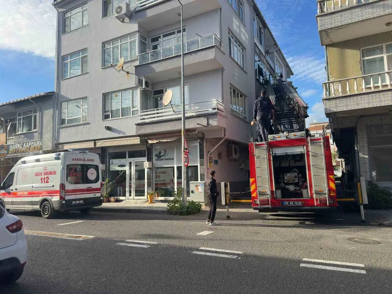 OCAK AÇIK UNUTULDU, EKİPLER EVE PENCEREDEN GİRDİ