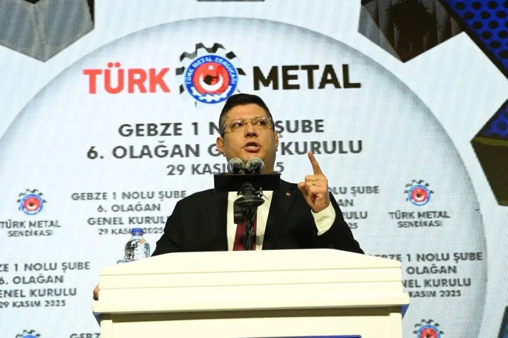 GENEL BAŞKAN ALTUNDAĞ: KAZANILMIŞ HAKLARIMIZDAN BİR MİLİM GERİ GİTMEYİZ