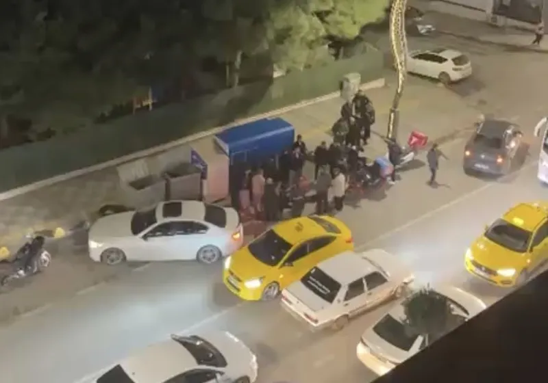 OTOMOBİLLE ÇARPIŞAN MOTOSİKLETİN SÜRÜCÜSÜ YARALANDI