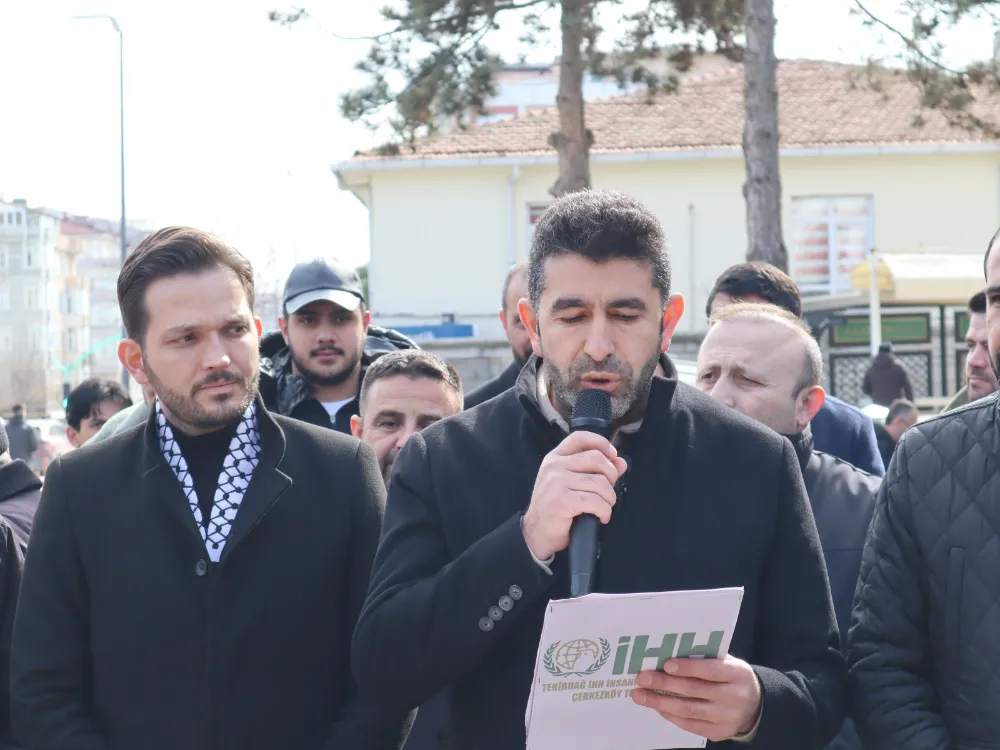 İHH: GAZZE FİLİSTİNLİLERİNDİR!