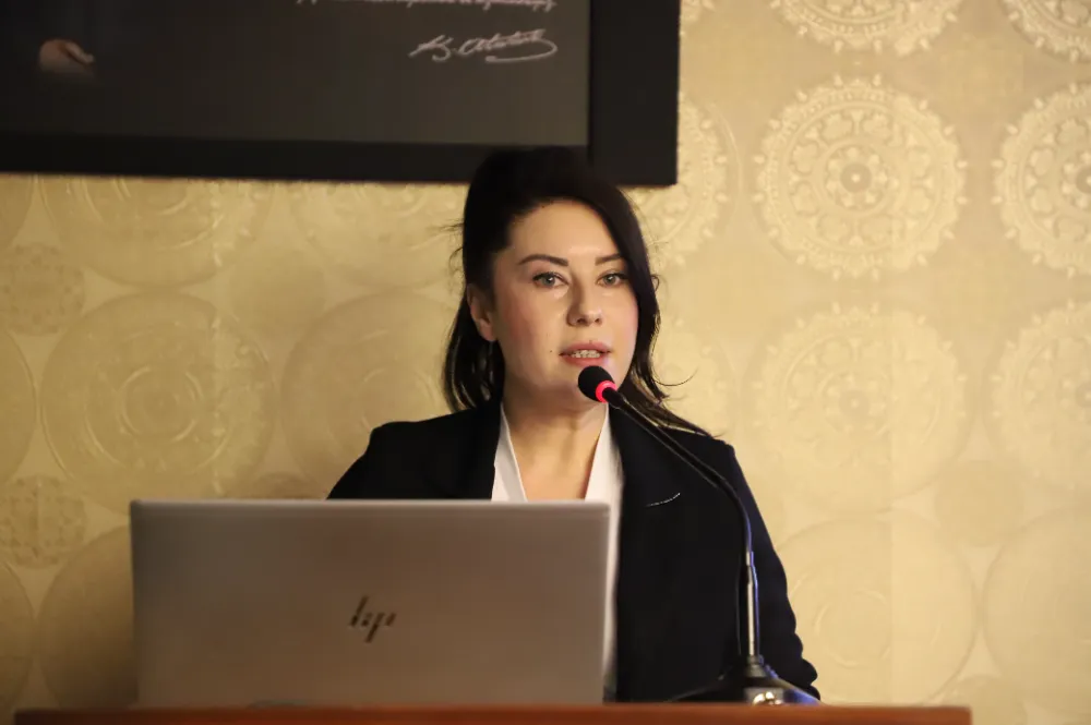 MESLEKLER GELECEKLE BULUŞUYOR