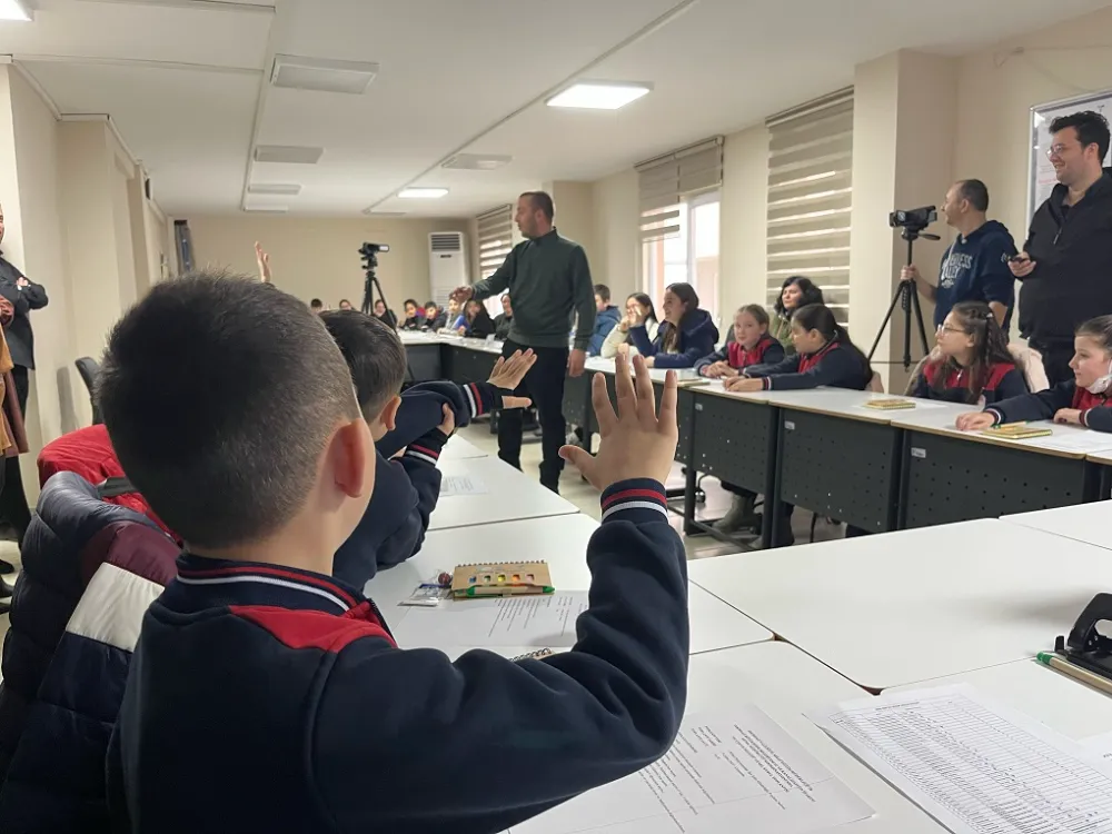 ÇOCUKLAR SUYUN GELECEĞİ İÇİN BİR ARAYA GELDİ