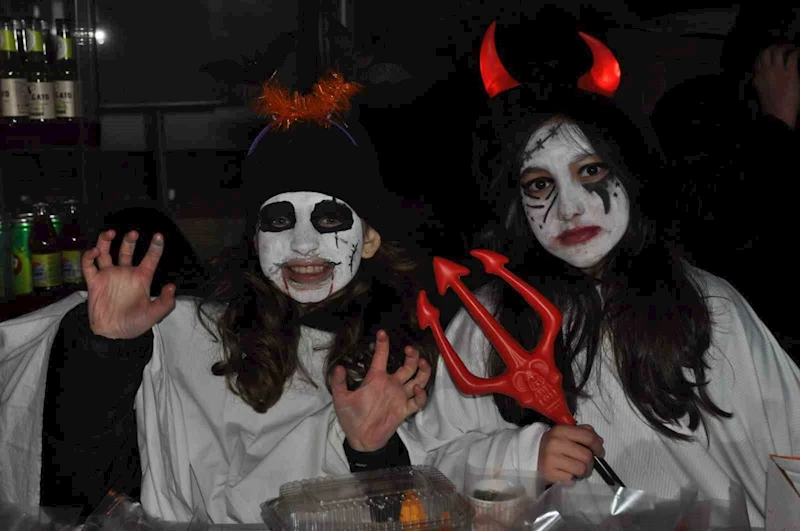 BOCUK GECESİ RENKLİ GÖRÜNTÜLERE SAHNE OLDU