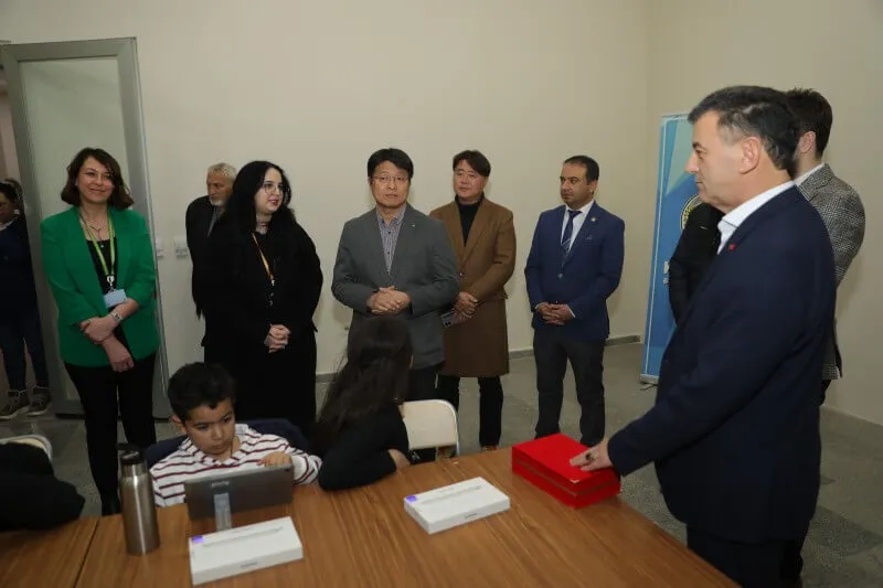 ATATÜRK KÜLTÜR MERKEZİNE BİLİŞİM SINIFI KAZANDIRILDI