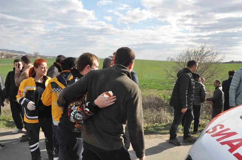 ÖĞRENCİ SERVİSİ DEVRİLDİ: 27 YARALI