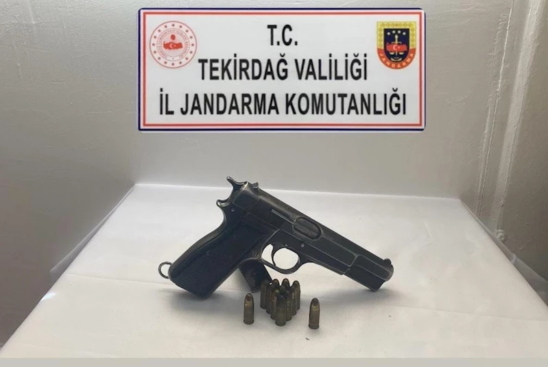 TEKİRDAĞ’DA JANDARMADAN RUHSATSIZ SİLAH OPERASYONU