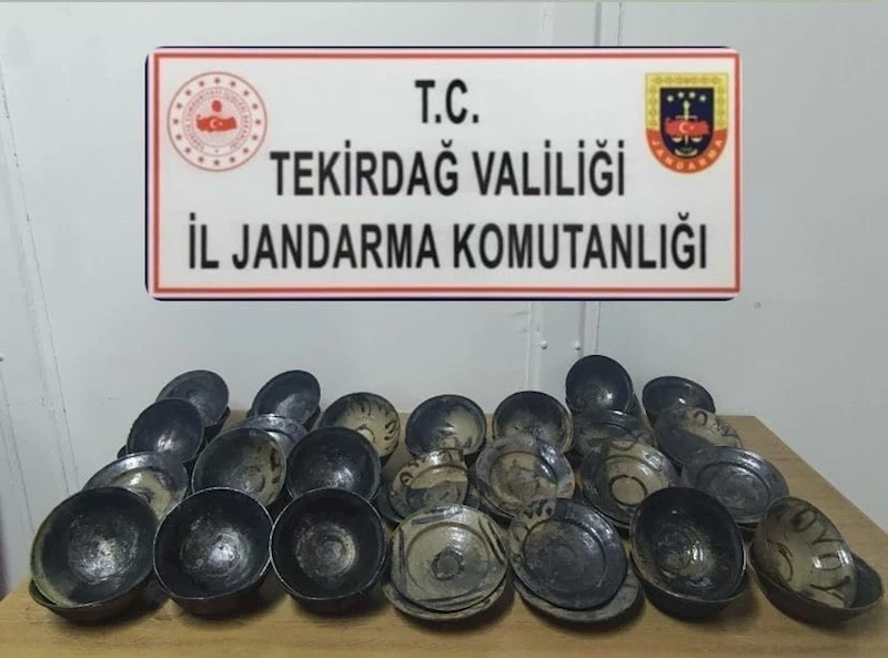 TEKİRDAĞ’DA DENİZDE TARİHİ ESER OPERASYONU: 50 TABAK ELE GEÇİRİLDİ