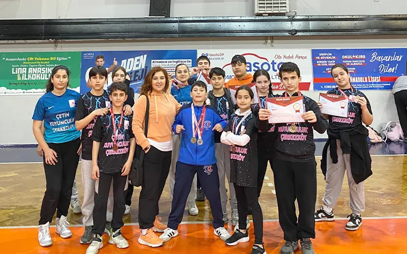 ÇERKEZKÖYLÜ ÖĞRENCİLER BİLEK GÖREŞİNDE 16 MADALYA KAZANDI