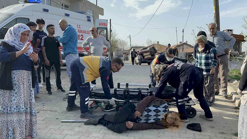 ALZHEİMER HASTASI YAŞLI ADAMI DEMİR BORUYLA DÖVEREK HASTANELİK ETTİ