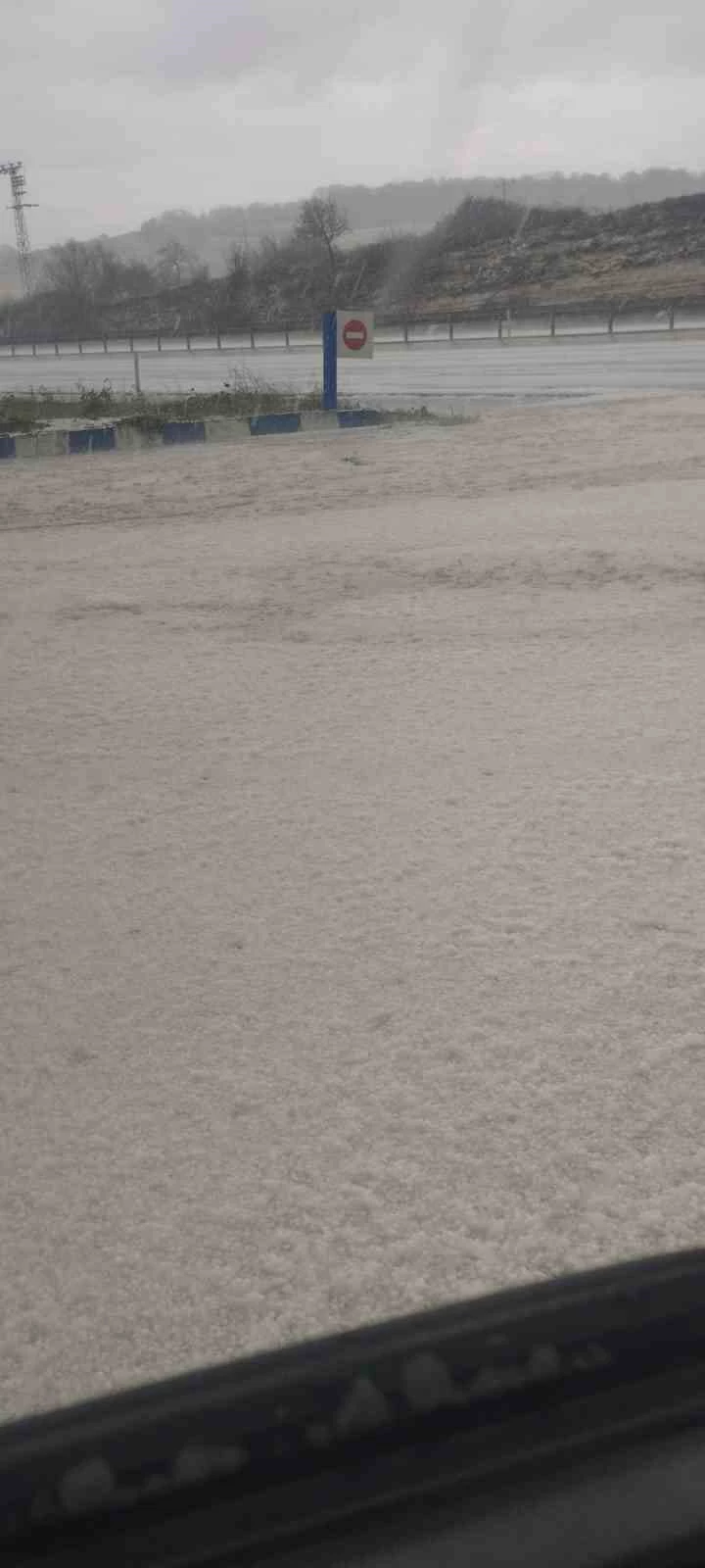 TEKİRDAĞ’DA MİSKET BÜYÜKLÜĞÜNDEKİ DOLU YAĞIŞI BÖYLE GÖRÜNTÜLENDİ