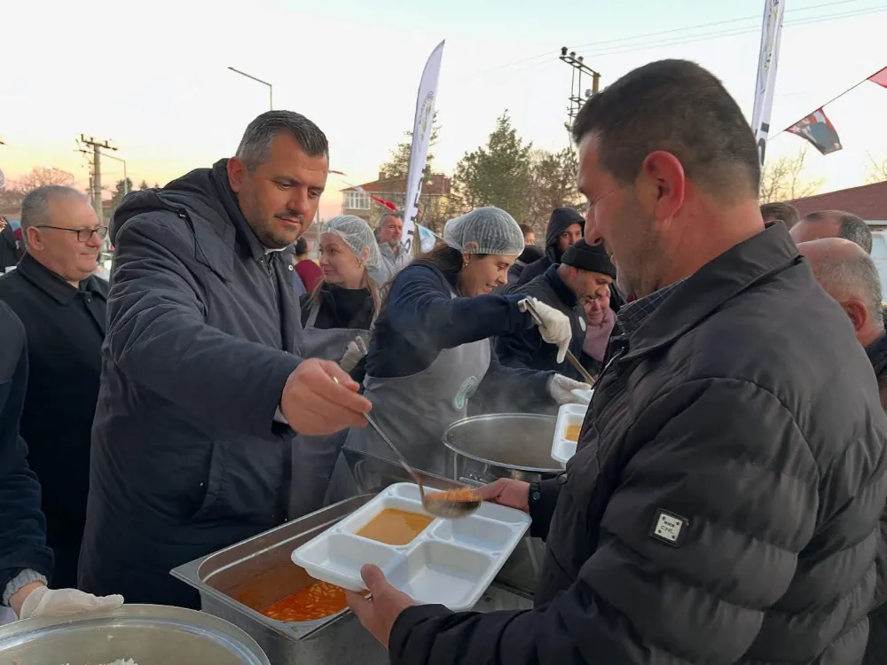 SARAY BELEDİYESİ İLK İFTARI SOFRASINI BEYAZKÖY’DE KURDU