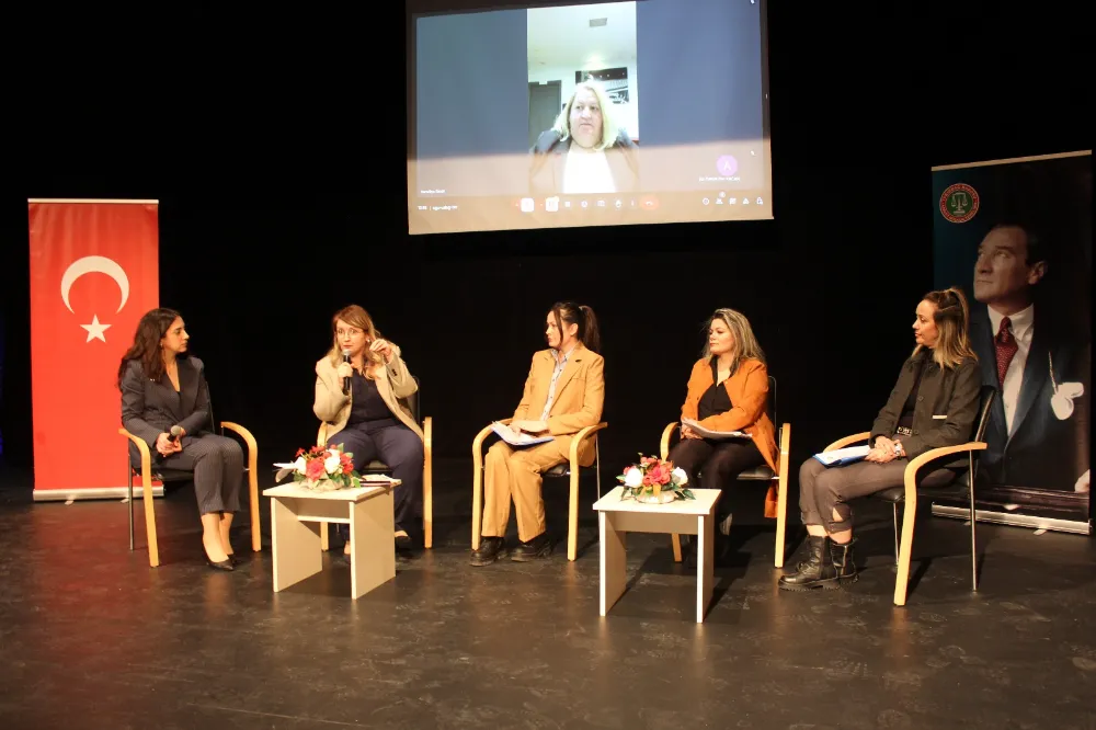 KADIN HAKLARI ZİRVESİ ÇORLU’DA GERÇEKLEŞTİRİLİDİ