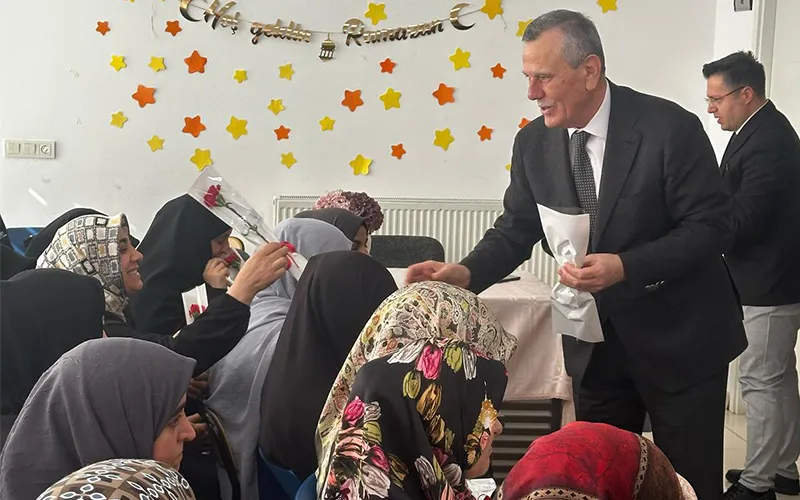 KAYMAKAM GÜNLÜ’DEN 8 MART KUTLAMASI