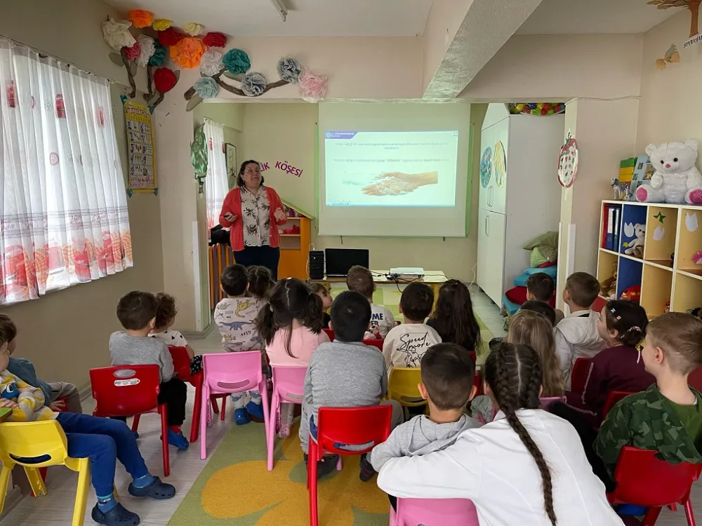 BÜYÜKŞEHİRDEN ÇOCUKLARA HİJYEN EĞİTİMİ
