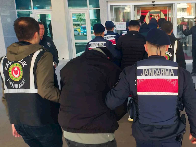 KAPIKULE’DEKİ RÜŞVET OPERASYONUNDA YAKALANAN 23 GÜMRÜK MUHAFAZA MEMURU TUTUKLANDI