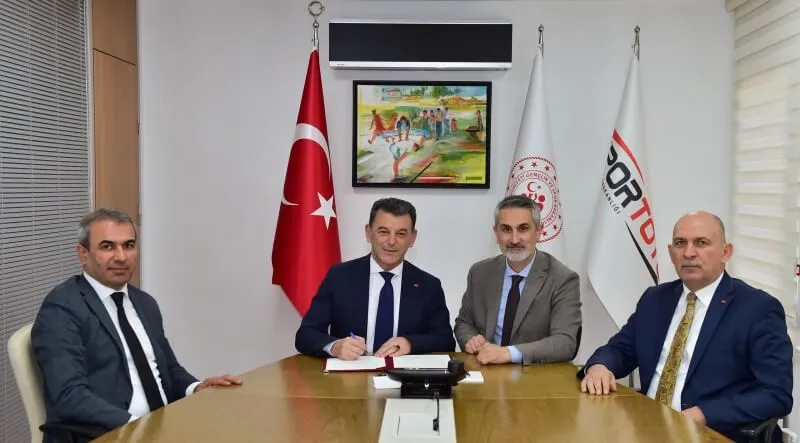 MUSTAFA ÇETİN’DEN ANKARA ÇIKARMASI!