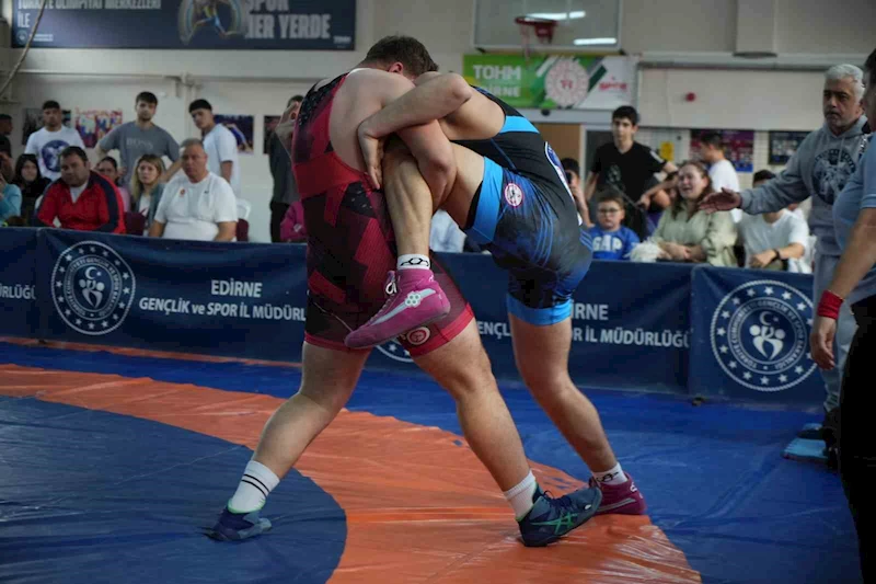  EDİRNELİ PEHLİVANLARDAN ABD’Lİ SPORCULARA GÜREŞ DERSİ: 10 MÜSABAKANIN 9’UNDA GALİP GELDİLER