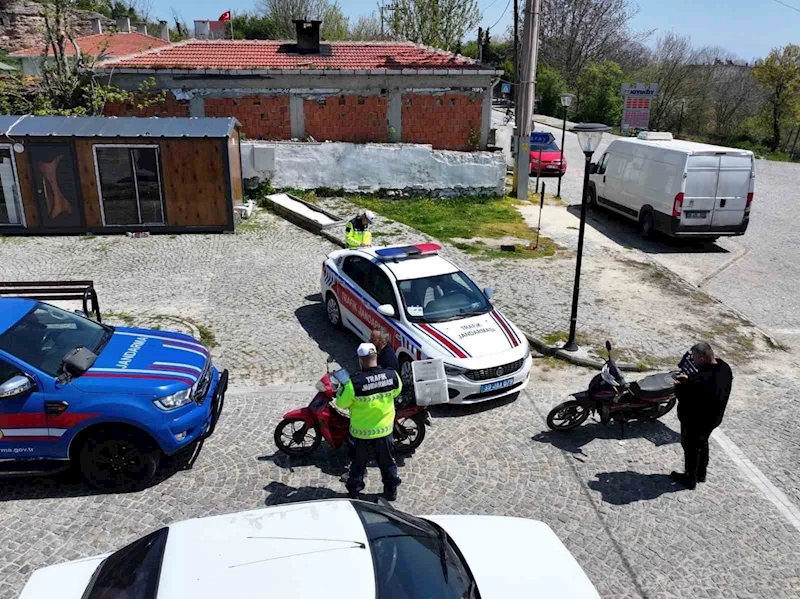 JANDARMADAN DRONE DESTEKLİ TRAFİK DENETİMİ