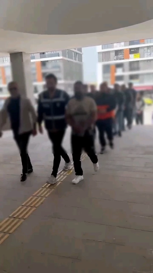 EDİRNE’DE 7 FİRARİ HÜKÜMLÜ YAKALANDI