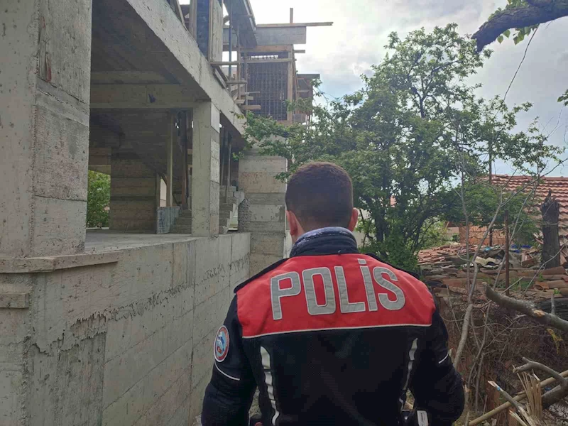 İNŞAATTAN DÜŞEN İŞÇİ YARALANDI