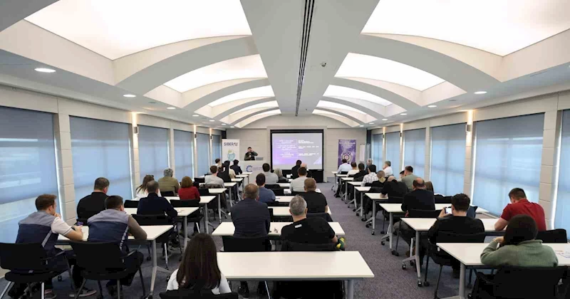 TEKİRDAĞ’DA FABRİKA ÇALIŞANLARINA BİLİŞİM VE SOSYAL MEDYA EĞİTİMİ VERİLDİ