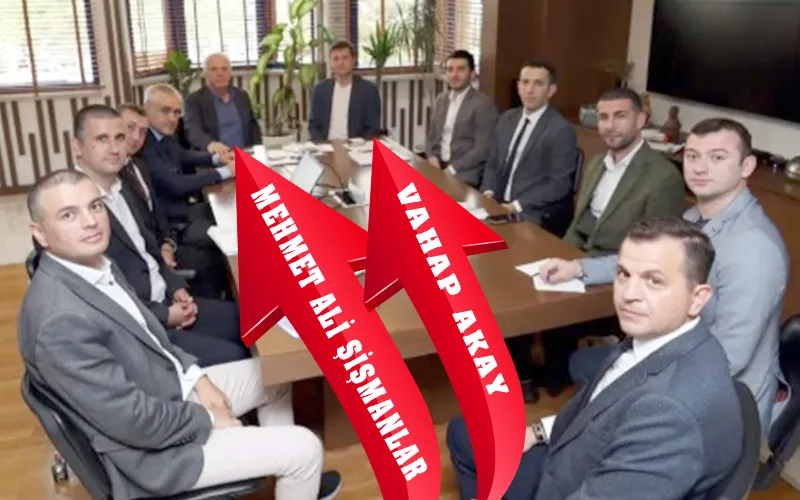 VAHAP AKAY’IN TESKİ ŞOVUNU FOTOĞRAFLAR YALANLADI