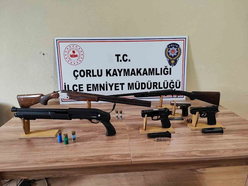 TEKİRDAĞ’DA UYUŞTURUCU VE SİLAH OPERASYONLARINDA 32 ARANAN KİŞİ YAKALANDI