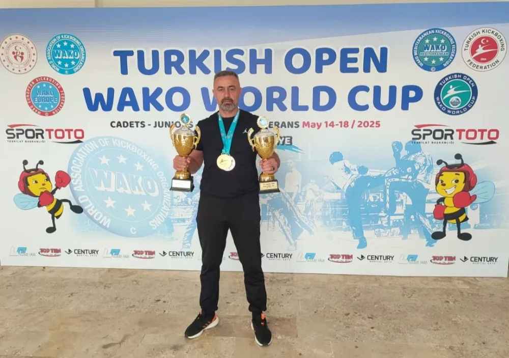 NAİF AKKUŞ DÜNYA BİRİNCİSİ OLDU