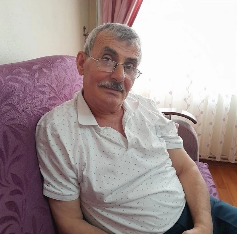 YERE YIĞILDI, ÜZERİNDEN OTOMOBİL GEÇTİ: KAZA ANI KAMERADA