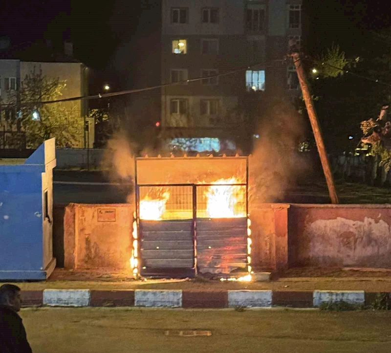 MURATLI BELEDİYESİ’NE AİT KONTEYNER ALEV ALEV YANDI