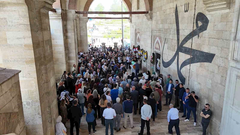 İSTANBUL’DA ESKİ EŞİ TARAFINDAN ÖLDÜRÜLEN KADIN, EDİRNE’DE SON YOLCULUĞUNA UĞURLANDI