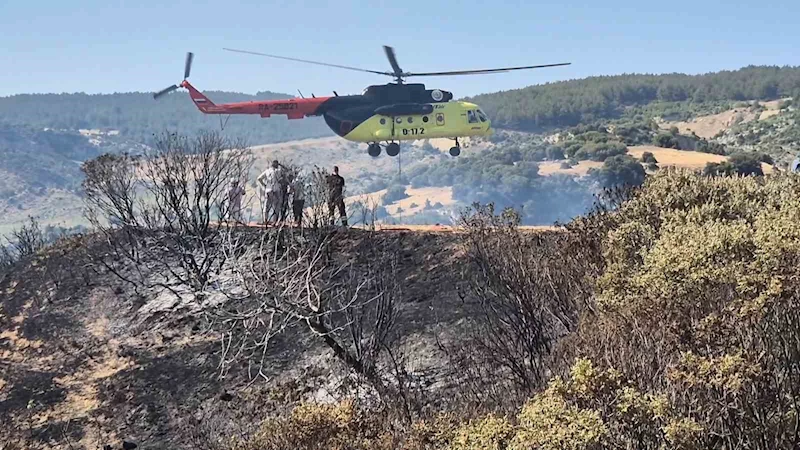 TEKİRDAĞ’DA OTLUK VE MAKİLİK ALANDA ÇIKAN YANGINA HAVADAN VE KARADAN MÜDAHALE EDİLDİ