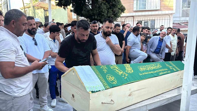 TEKİRDAĞ’DAKİ SİLAHLI SALDIRIDA HAYATINI KAYBEDEN ÇOCUK TOPRAĞA VERİLDİ