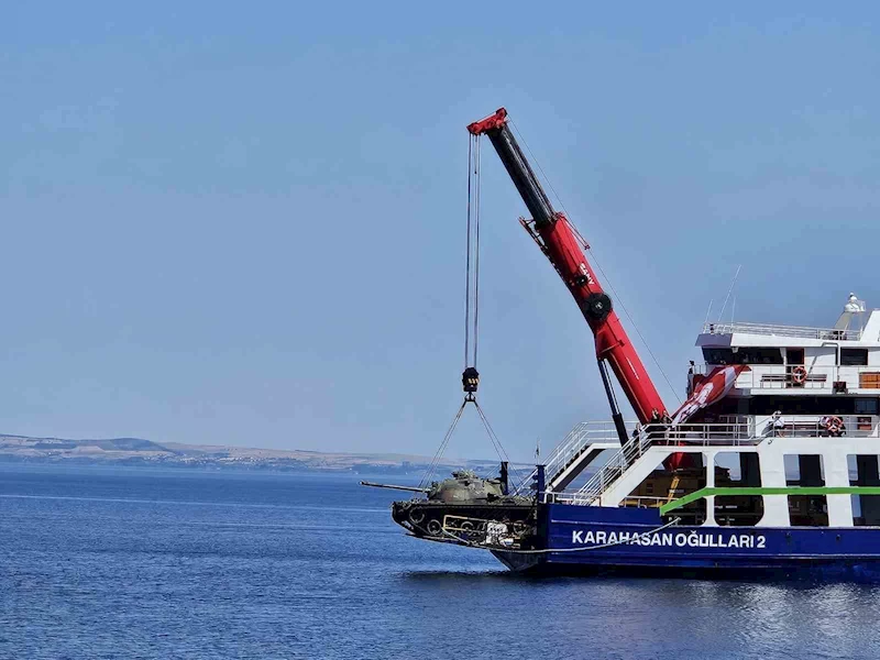 KIBRIS BARIŞ HAREKATI’NA KATILAN TANK SAROS KÖRFEZİ’NDE BATIRILDI