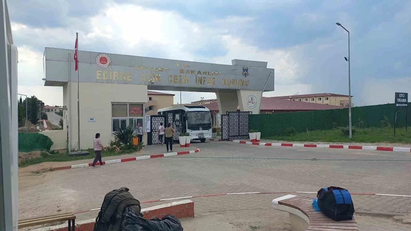 CEZAEVLERİNDE TAHLİYELER BAŞLADI