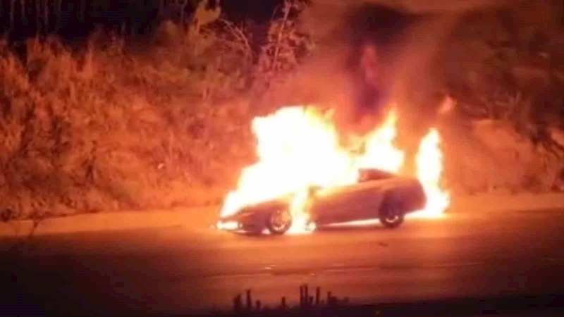 TEKİRDAĞ’DA SEYİR HALİNDEKİ OTOMOBİL ALEV ALEV YANDI