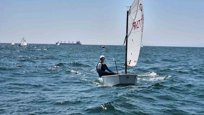 TEKİRDAĞ’DA 15 TEMMUZ DEMOKRASİ VE MİLLİ BİRLİK GÜNÜ YELKEN YARIŞLARI