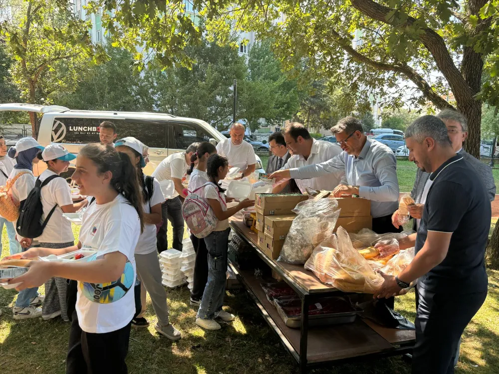 YAZ OKULU ÖĞRENCİLERİNE PİKNİK SÜRPRİZİ