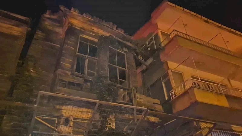 TEKİRDAĞ’DA METRUK BİNA ÇÖKME TEHLİKESİYLE MAHALLEYİ KORKUTTU: 5 AİLE TAHLİYE EDİLDİ