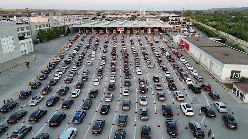 GURBETÇİLERİN ZORLU YOLCULUĞU: SINIR KAPILARINDA RÜŞVET VE BEKLEYİŞ 