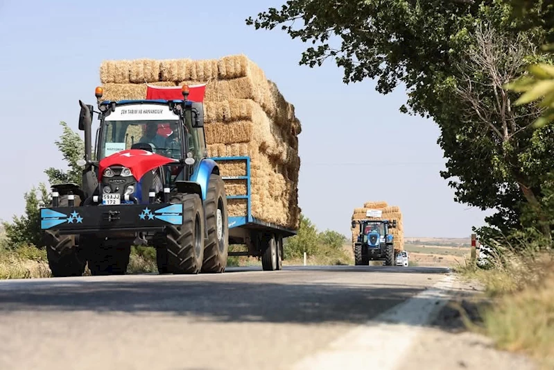 YANGINDAN ETKİLENEN KÖYLÜYE 150 TON SAMAN YARDIMI 