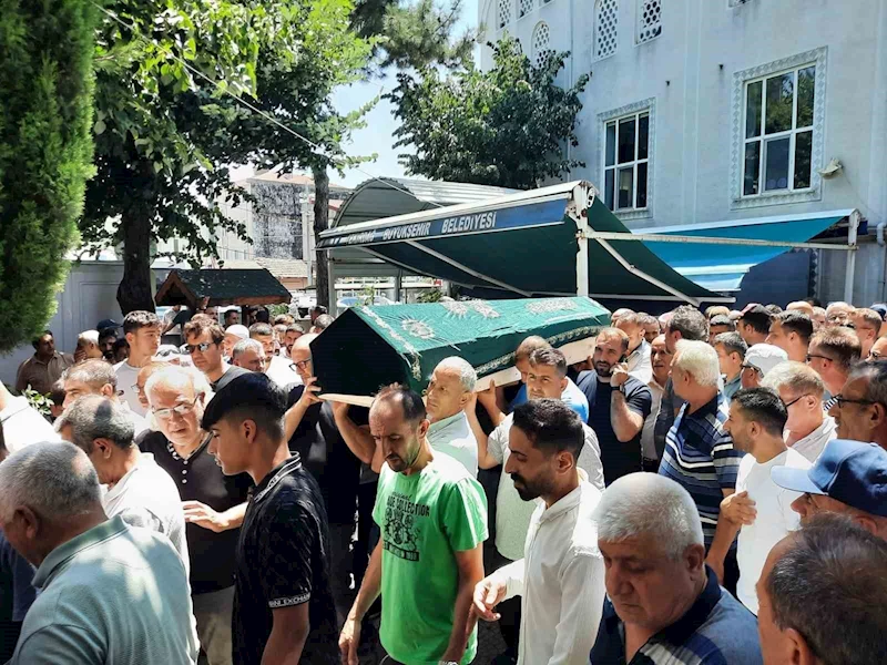 16 YAŞINDAKİ DİNDAR GÖZYAŞLARIYLA UĞURLANDI